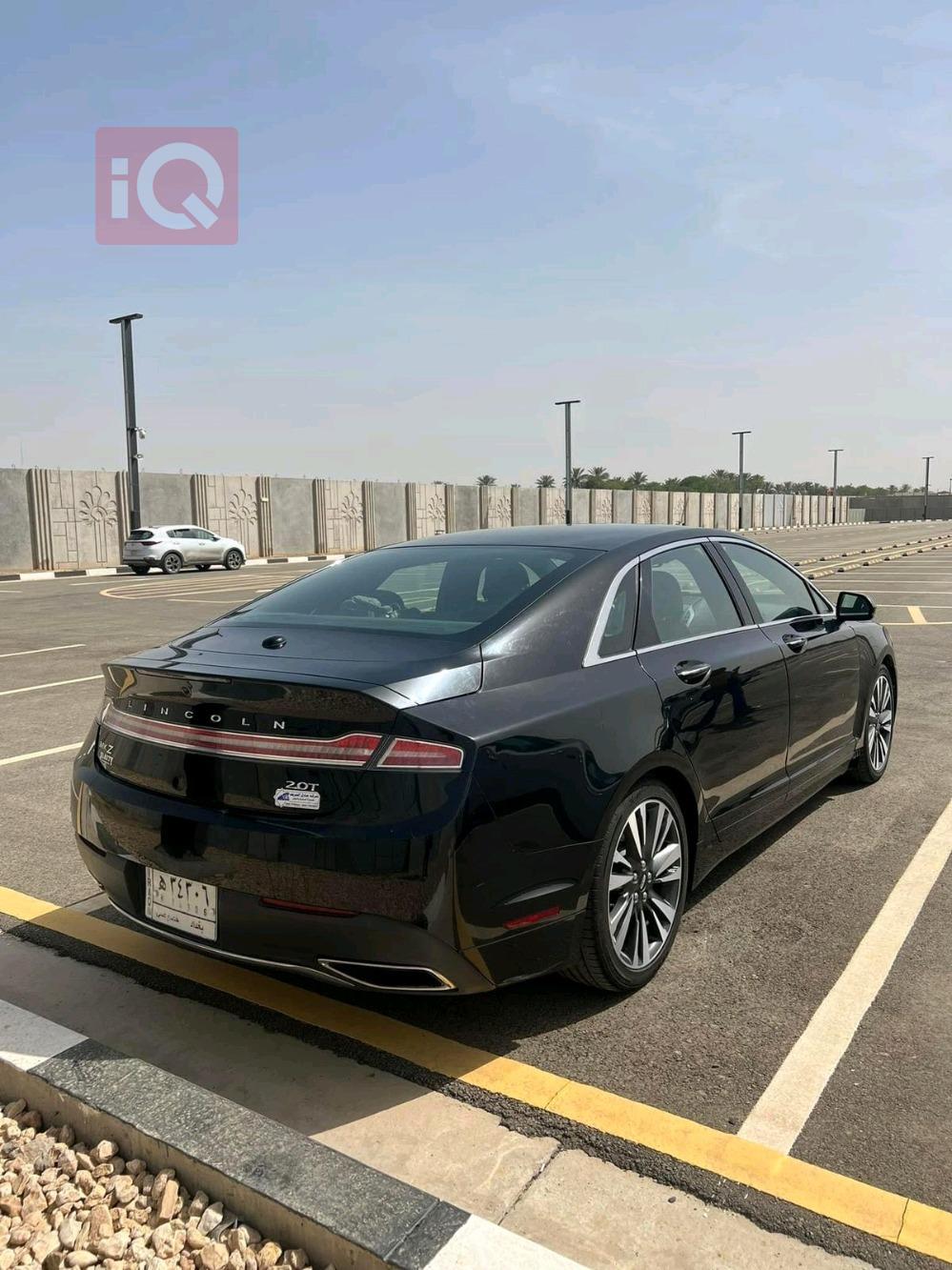 لینکۆڵن MKZ